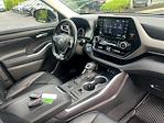 Used 2022 Toyota Highlander XLE for sale #543607 - photo 45