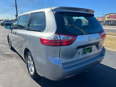 Used 2017 Toyota Sienna Minivan for sale #848568 - photo 2