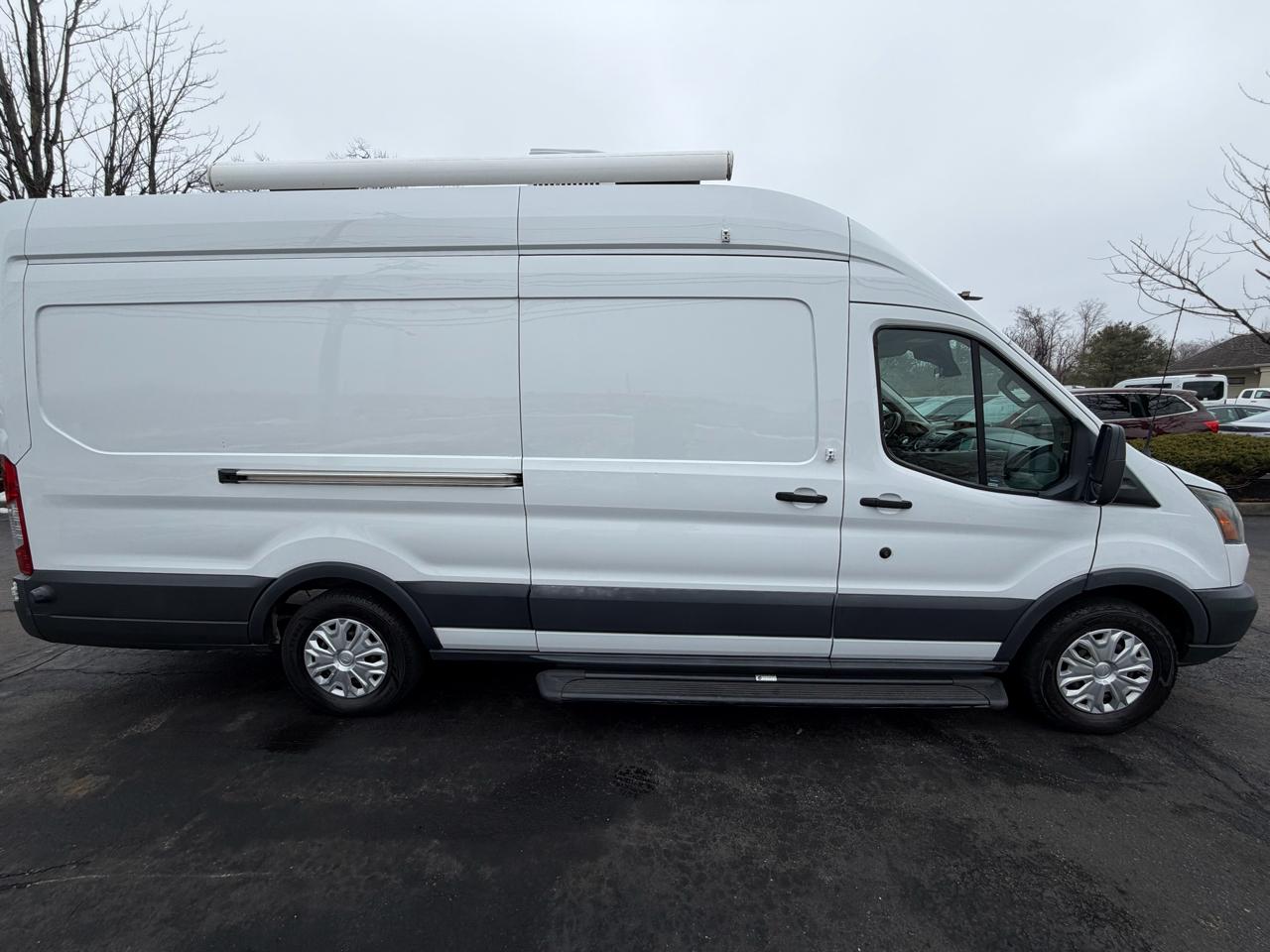 Used 2017 Ford Transit 250 - photo 11