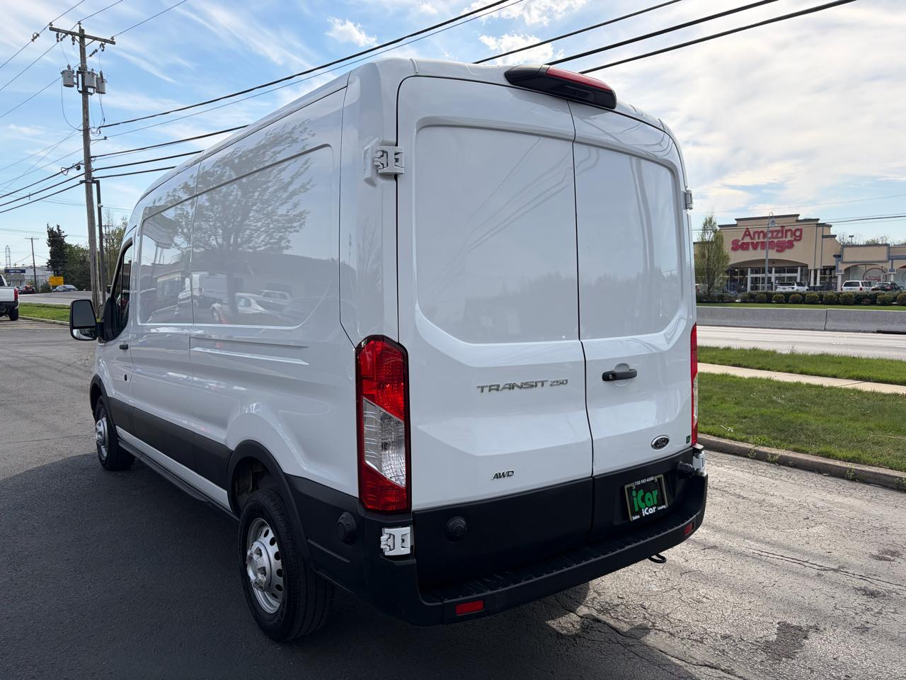 Used 2024 Ford Transit 250 - photo 2