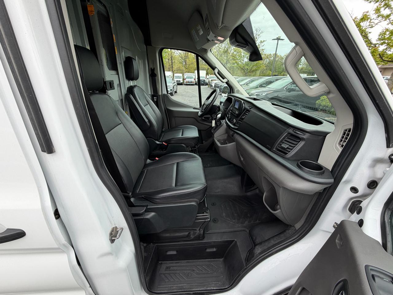 Used 2023 Ford Transit 250 - photo 11