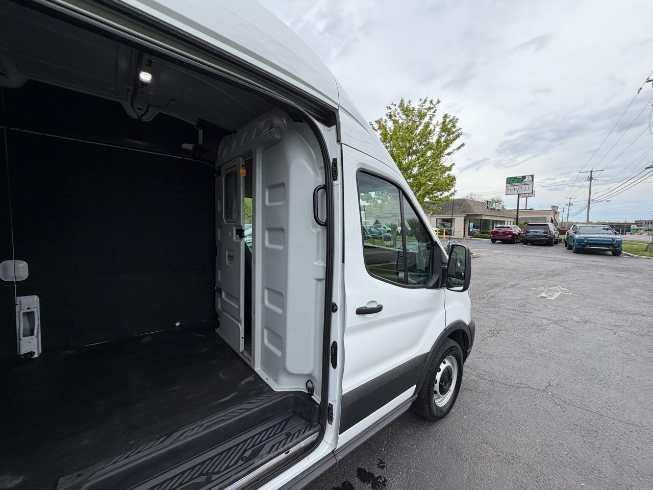 Used 2023 Ford Transit 250 - photo 19