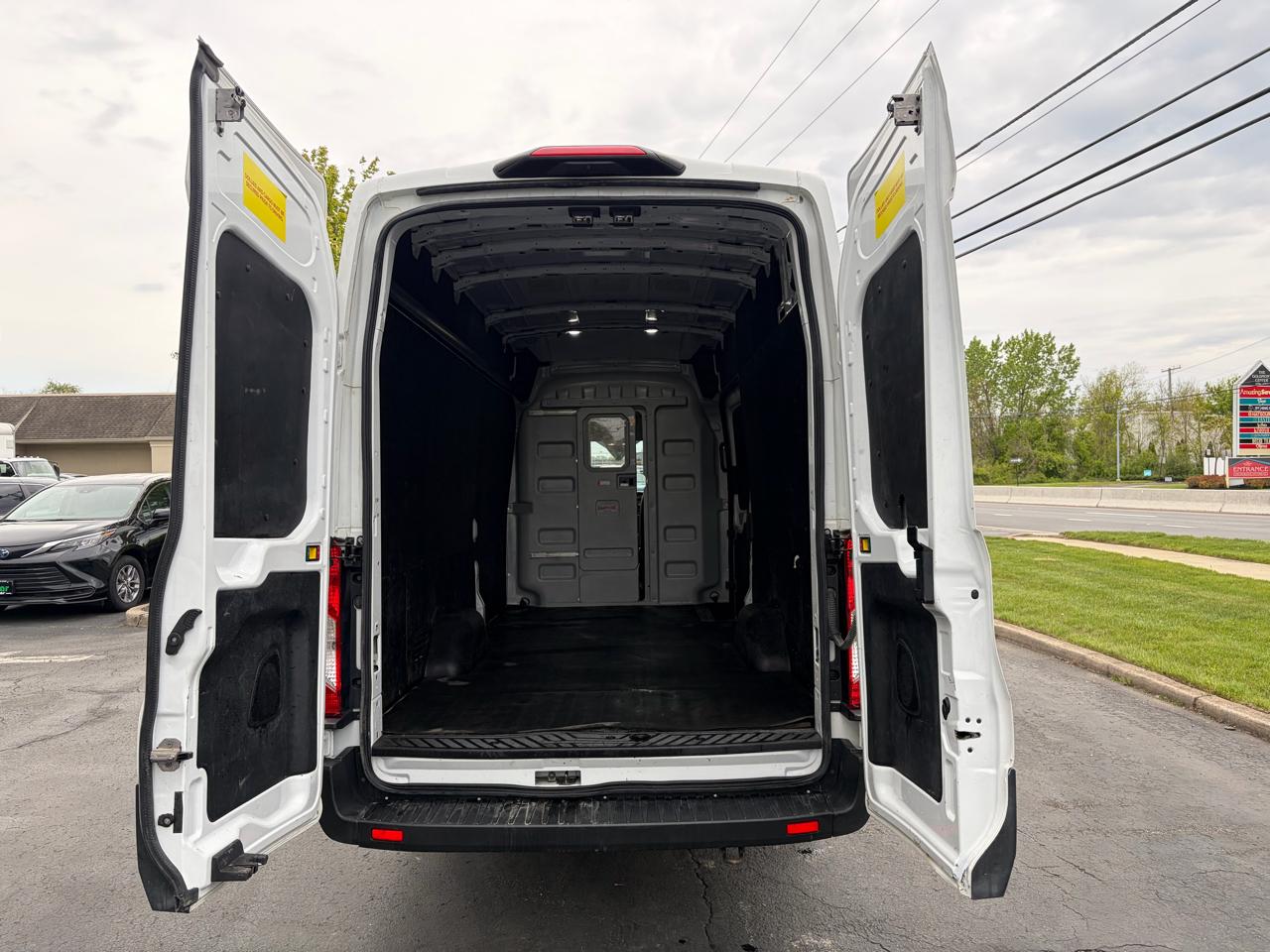Used 2023 Ford Transit 250 - photo 25