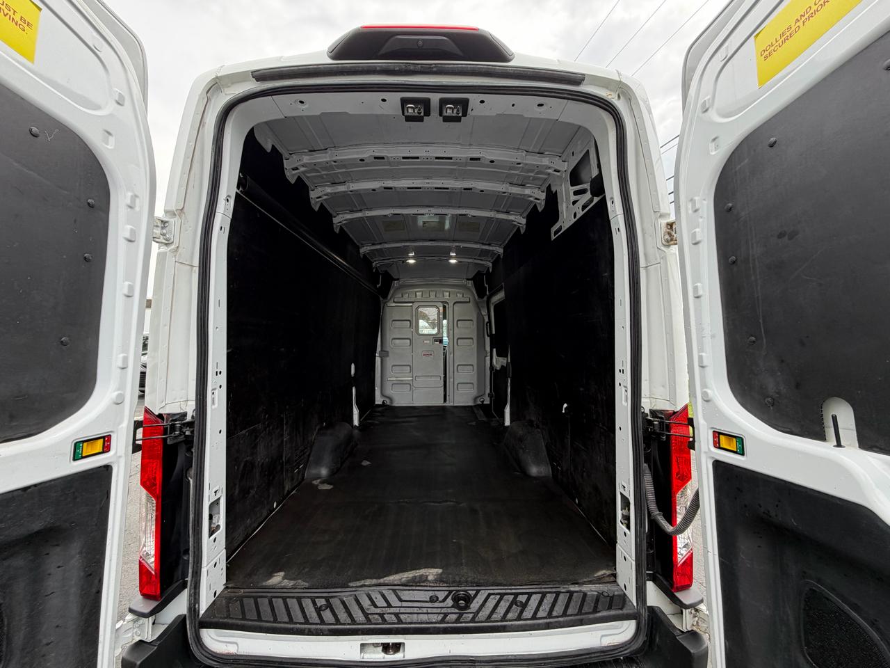 Used 2023 Ford Transit 250 - photo 26