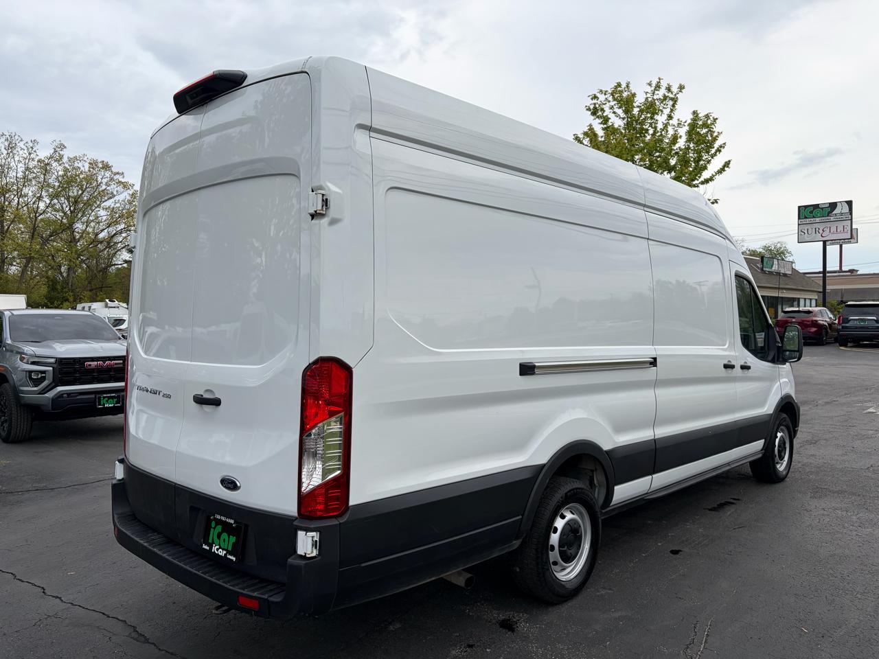 Used 2023 Ford Transit 250 - photo 52