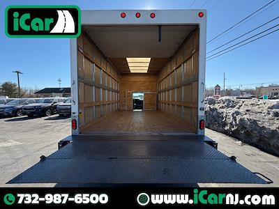 Used 2024 Ford E-350 - photo 1