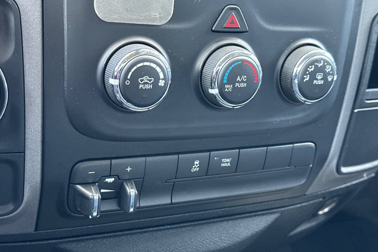 Used 2016 Ram 1500 - photo 20