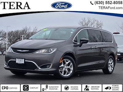 Used 2018 Chrysler Pacifica - photo 1
