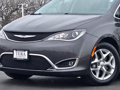 Used 2018 Chrysler Pacifica - photo 1