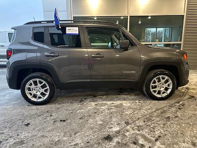 Used 2019 Jeep Renegade Latitude for sale #30228 - photo 2