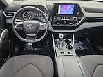 Used 2024 Toyota Highlander LE for sale #31749 - photo 19
