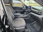 Used 2024 Toyota Highlander LE for sale #31749 - photo 6