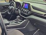 Used 2024 Toyota Highlander LE for sale #31749 - photo 7