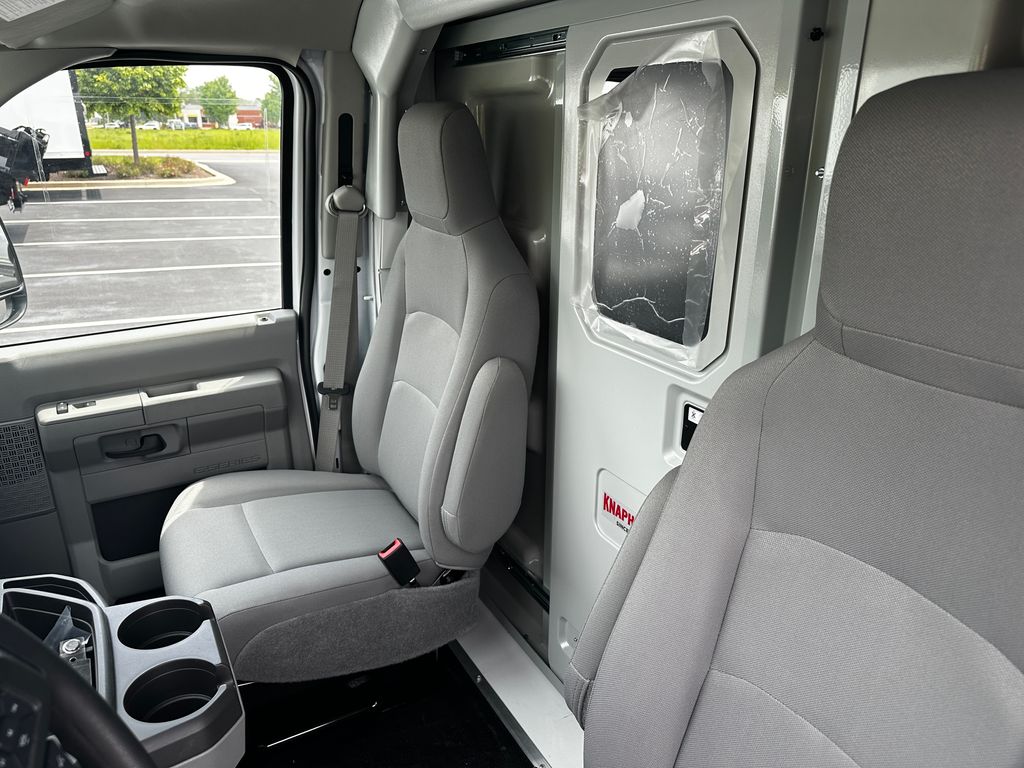 New 2026 Ford E-350 - photo 15