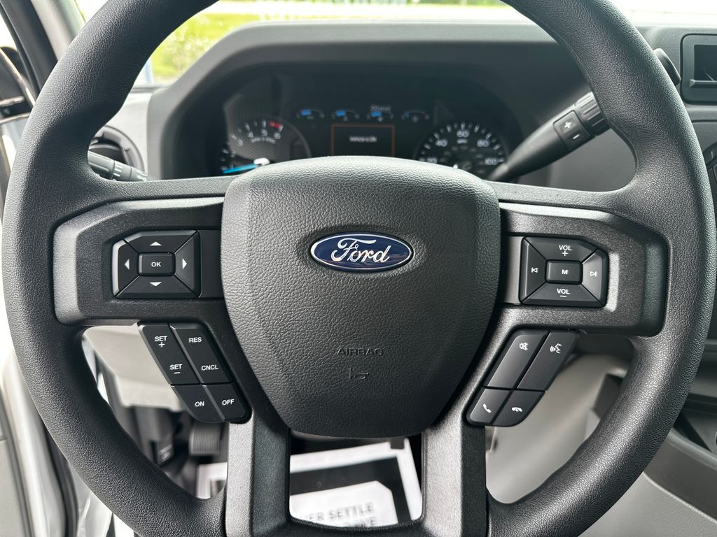 New 2026 Ford E-350 - photo 18