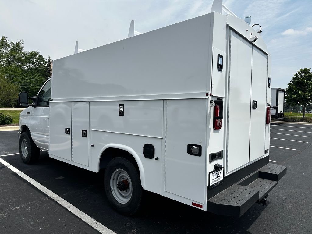New 2026 Ford E-350 - photo 13