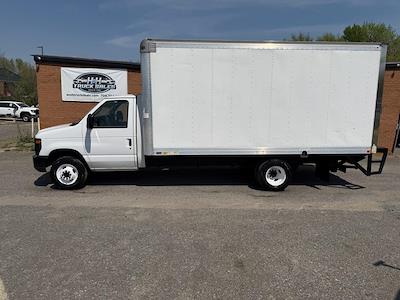 Used 2016 Ford E-350 - photo 1