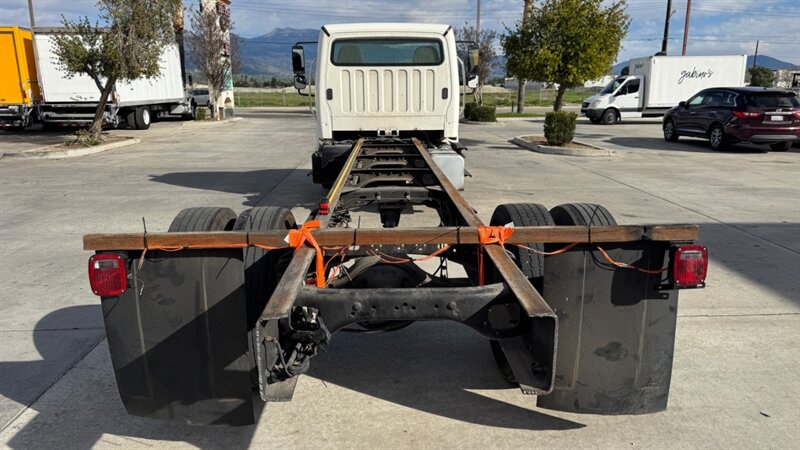 Used 2015 Freightliner M2 106 - photo 23