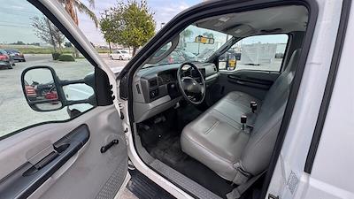 Used 2003 Ford F-550 - photo 1