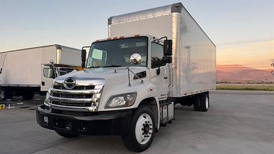 Used 2019 Hino 268A - photo 1