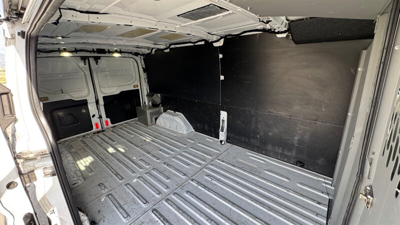 Used 2017 Ford Transit 250 - photo 21