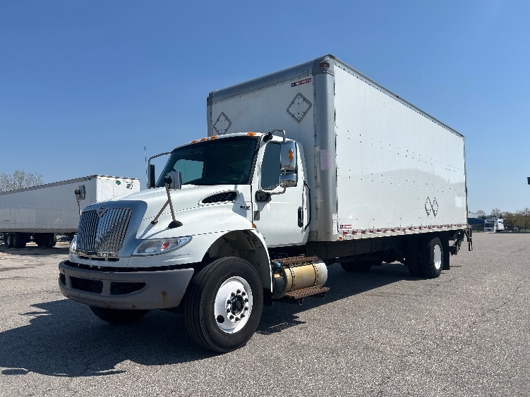 Used 2020 International MV - photo 5
