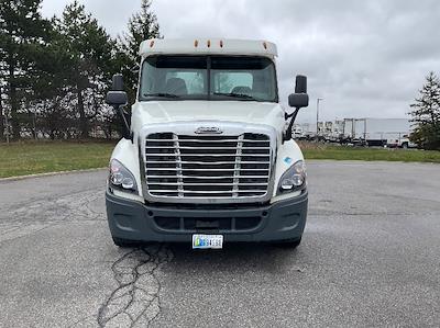 Used 2016 Freightliner Cascadia - photo 1