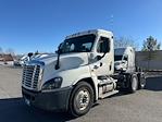 Used 2016 Freightliner Cascadia Detroit DD13 Semi Truck for sale #135035 - photo 3