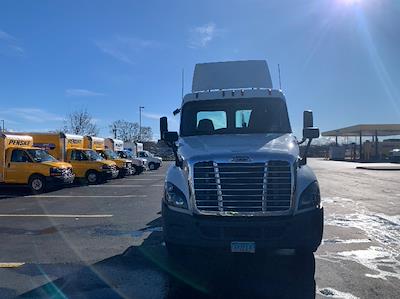 Used 2016 Freightliner Cascadia - photo 1