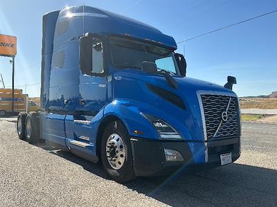 Used 2021 Volvo VNL - photo 1