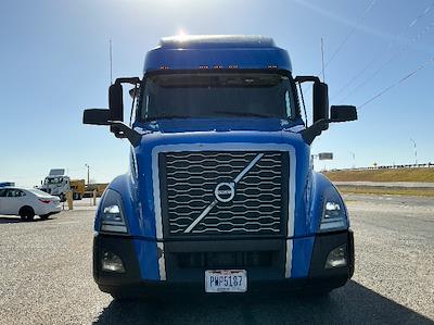Used 2021 Volvo VNL - photo 1