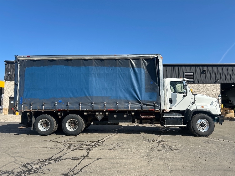 Used 2017 Freightliner 114SD - photo 16