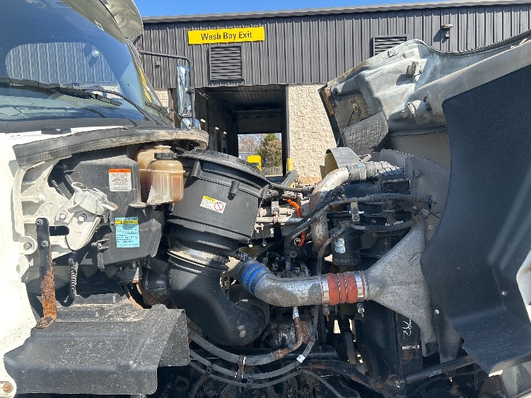 Used 2017 Freightliner 114SD - photo 24