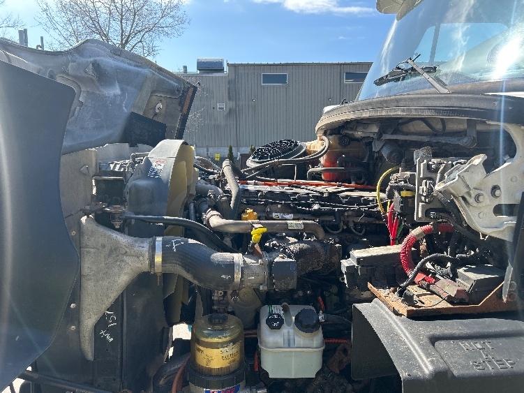 Used 2017 Freightliner 114SD - photo 25