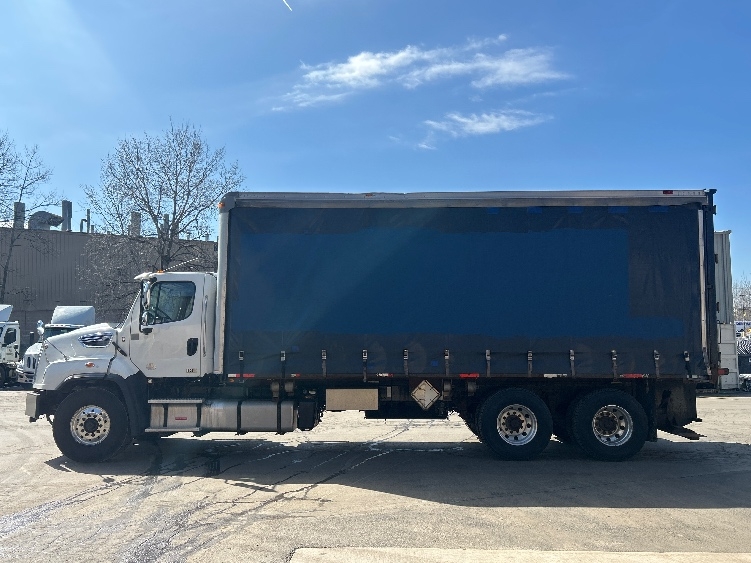Used 2017 Freightliner 114SD - photo 6