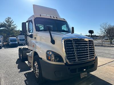 Used 2017 Freightliner Cascadia Detroit DD13 Semi Truck for sale #160624 - photo 1