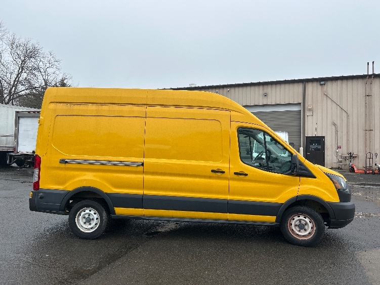 Used 2016 Ford Transit 250 - photo 16