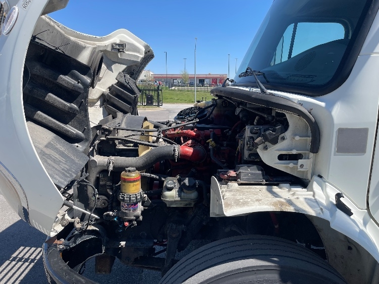 Used 2017 Freightliner M2 106 - photo 21