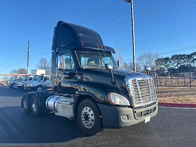 Used 2017 Freightliner Cascadia Detroit DD13 Semi Truck for sale #164369 - photo 1