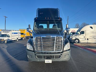 Used 2017 Freightliner Cascadia Detroit DD13 Semi Truck for sale #164369 - photo 2