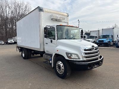 Used 2017 Hino 268A - photo 1
