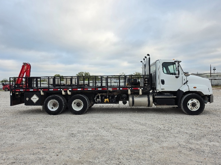 Used 2016 Freightliner 114SD - photo 17