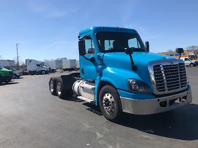 Used 2017 Freightliner Cascadia Detroit DD13 Semi Truck for sale #168451 - photo 1