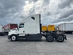 Used 2022 Freightliner Cascadia Detroit DD15AT Semi Truck with Sleeper Cab for sale #168871 - photo 4