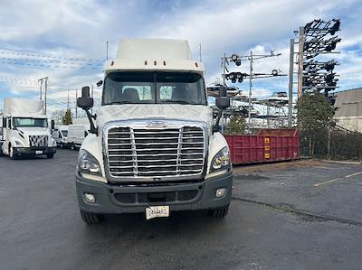 Used 2017 Freightliner Cascadia - photo 1