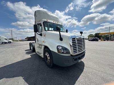 Used 2018 Freightliner Cascadia Detroit DD15AT Semi Truck for sale #169322 - photo 1