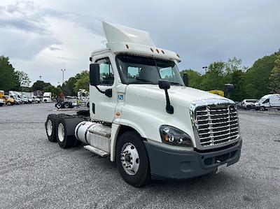Used 2018 Freightliner Cascadia - photo 1