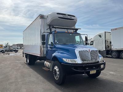 Used 2018 International DuraStar 4300 - photo 1