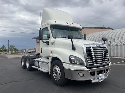 Used 2018 Freightliner Cascadia Detroit DD13 Semi Truck for sale #172186 - photo 1