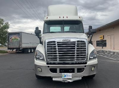 Used 2018 Freightliner Cascadia Detroit DD13 Semi Truck for sale #172186 - photo 2